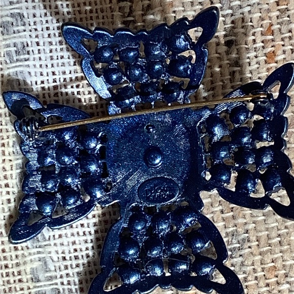 JOAN RIVERS Blue Jeweled Brooch - Picture 3 of 3